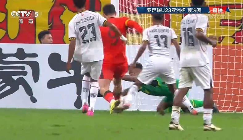 拜合拉木太糙了 向余望太软了 中国队踢得太臭了！东帝汶虽败犹荣